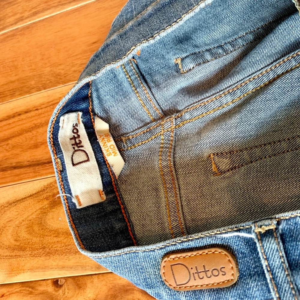 Dittos Skinny Mid Rise Jeans - Picture 4 of 6